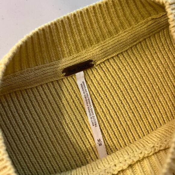 Free People Easy Street Chartreuse Yellow Ribbed Oversized Sweater Size Medium - Picture 7 of 12